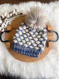 Load image into Gallery viewer, Knitted Toque
