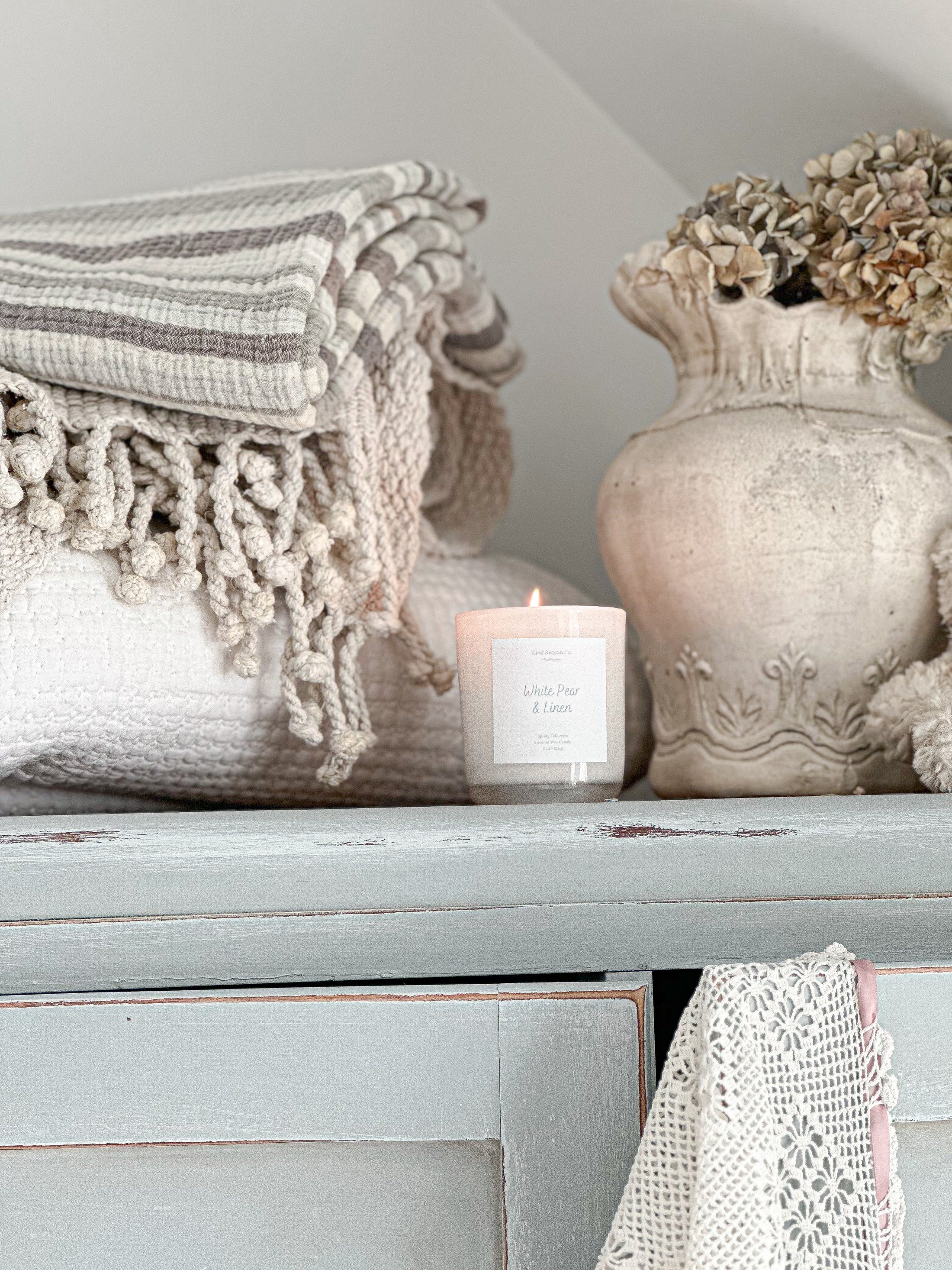 White Pear & Linen