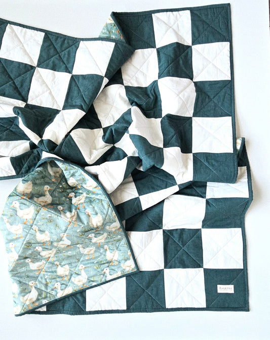 Silly Goose Throw Quilt