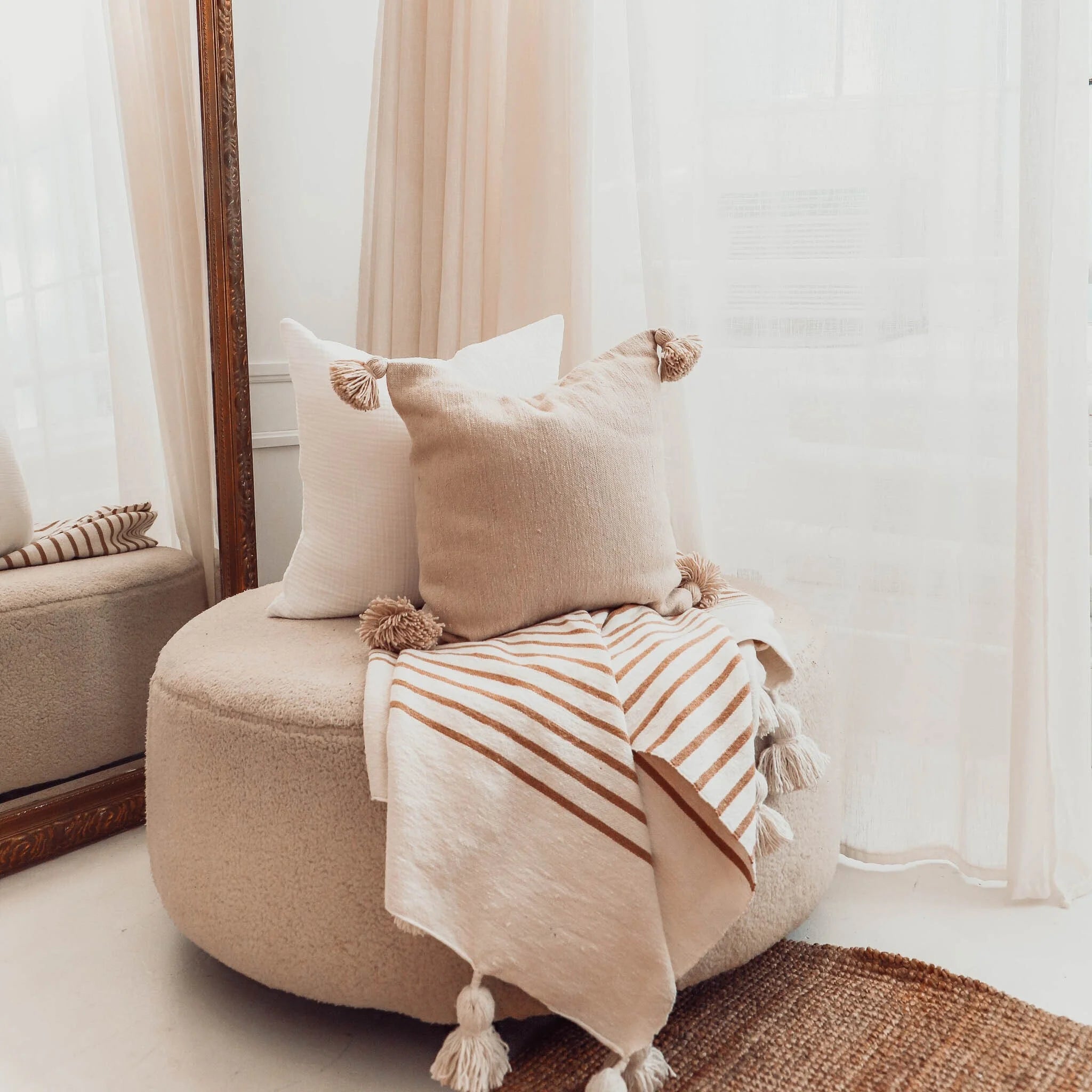 Crinkle Pillow - White